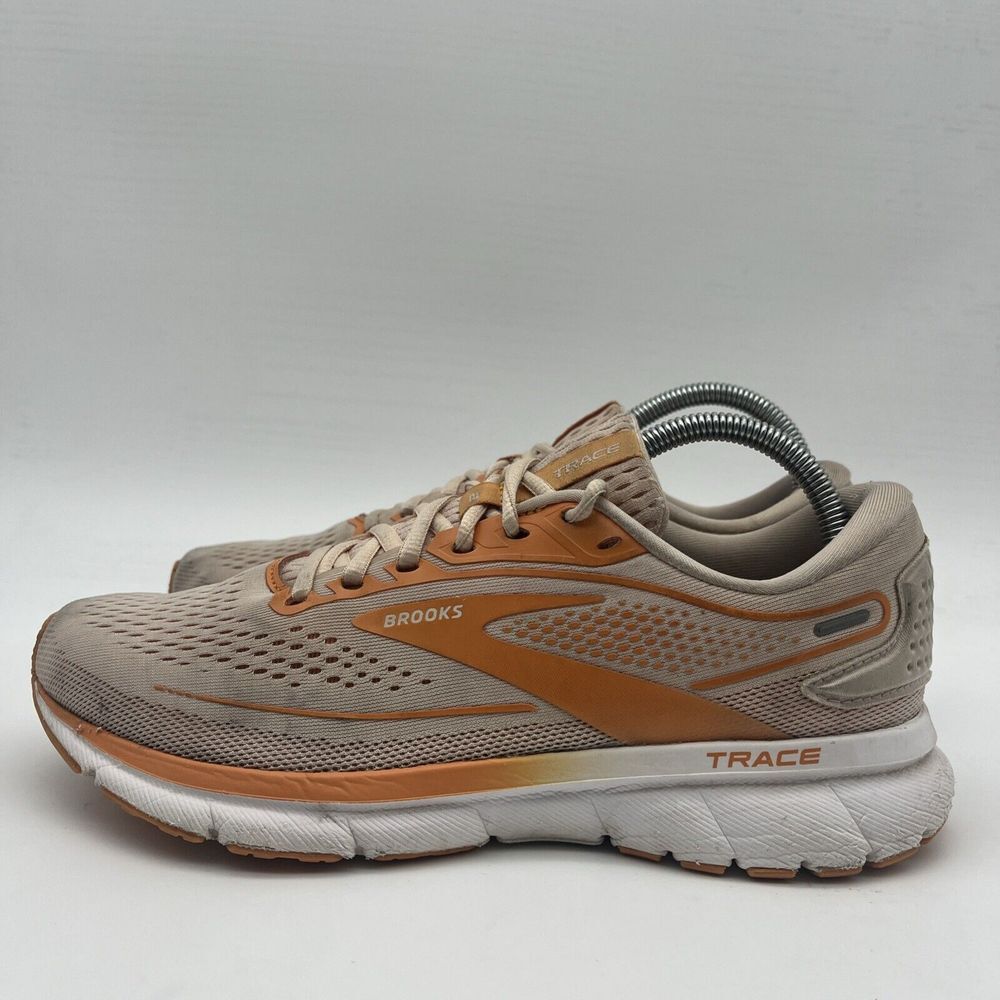 Brooks Womens Trace 2 1203751B816 Orange Running Shoes Sneakers Size 9 B